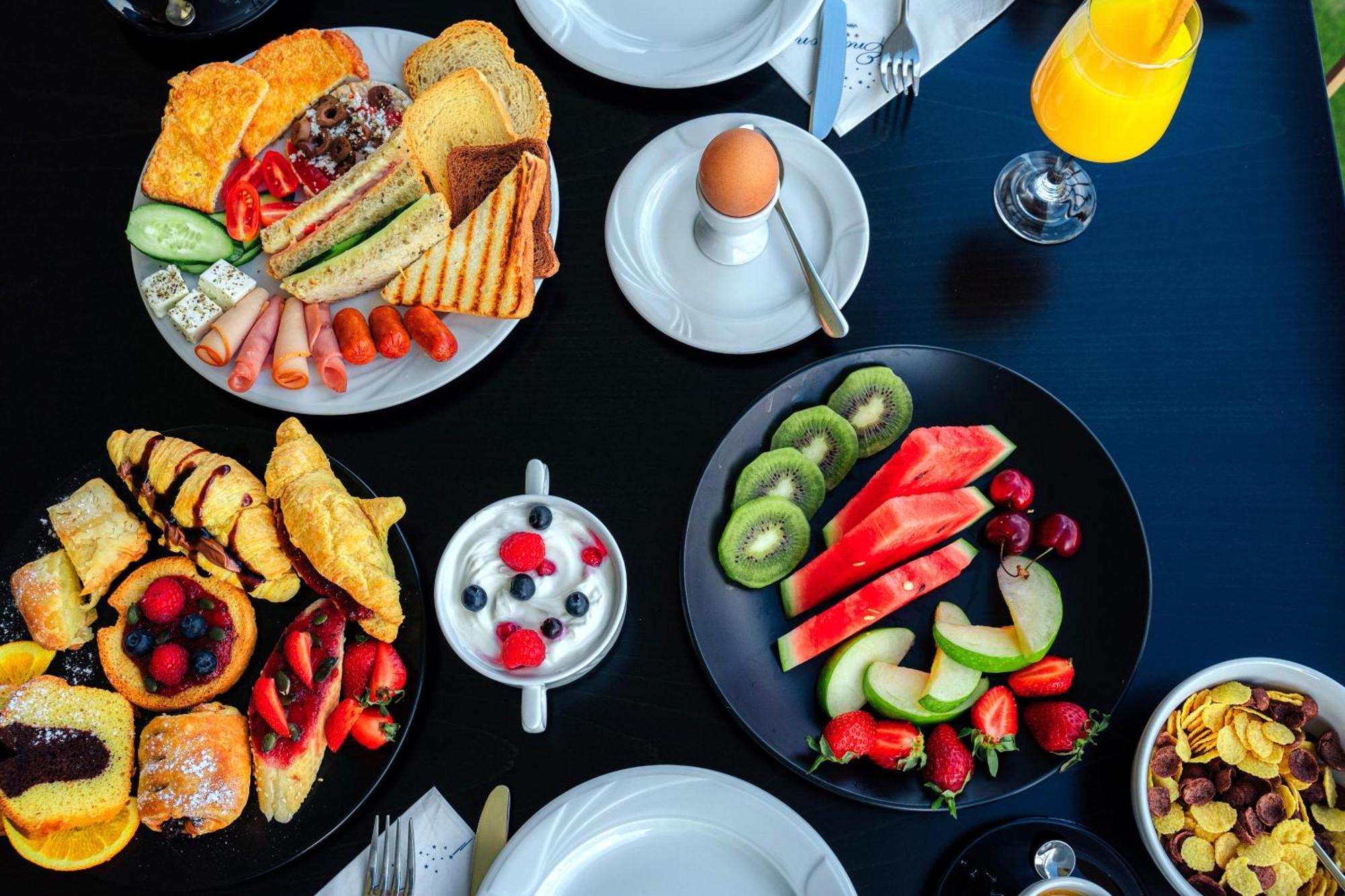 Enastron View Hotel Кастория Экстерьер фото