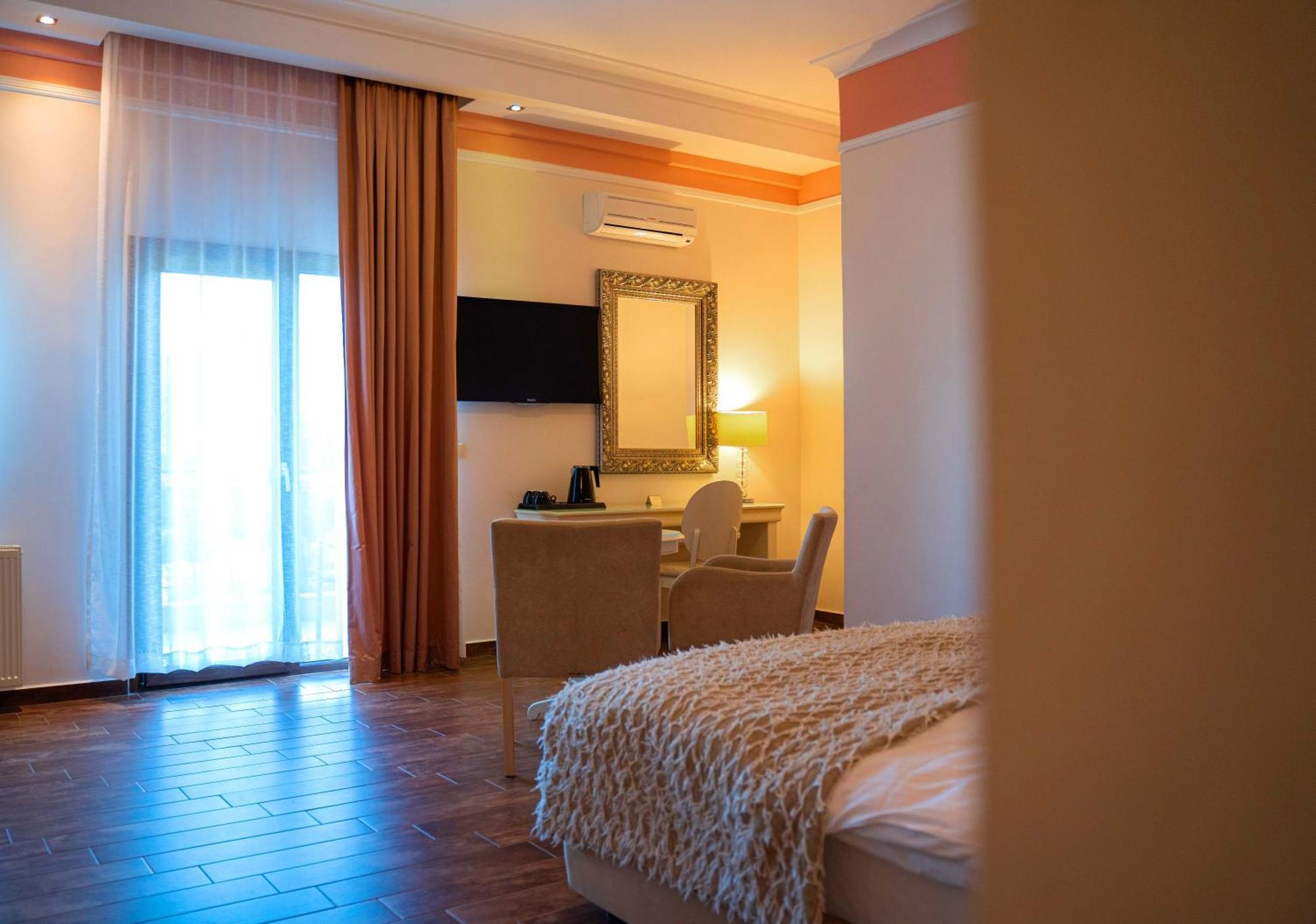 Enastron View Hotel Кастория Экстерьер фото