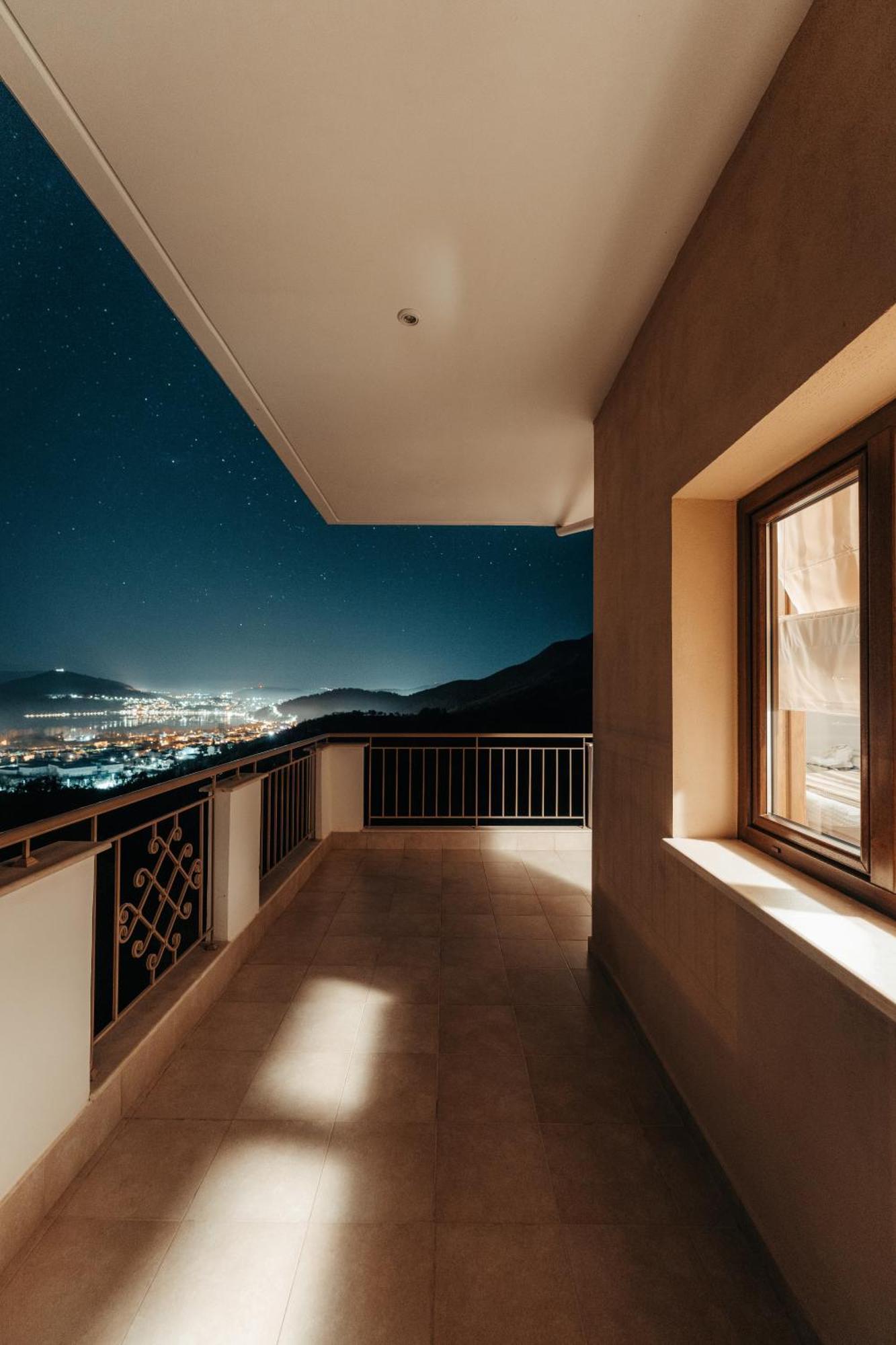 Enastron View Hotel Кастория Экстерьер фото