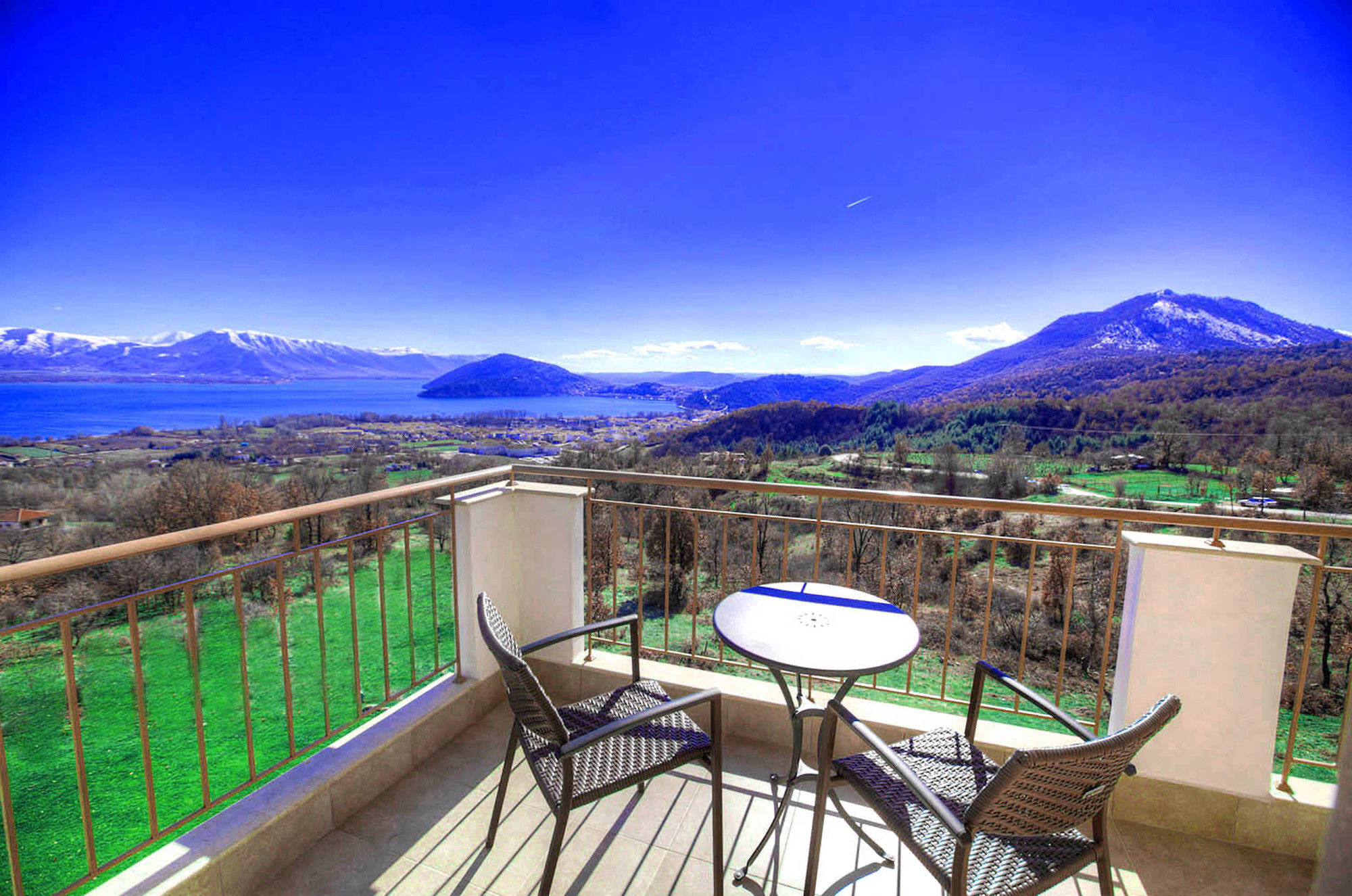 Enastron View Hotel Кастория Экстерьер фото